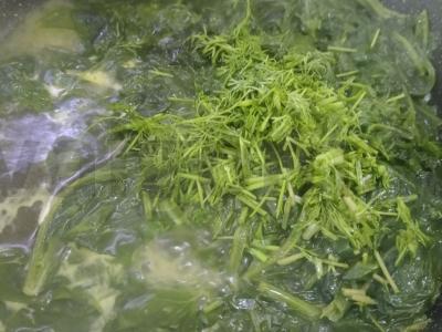 Grietininiai špinatai su kiaušiniu Žingsnis 6