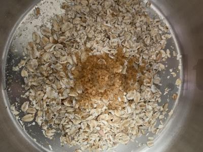 Avižų košė su braškėmis Žingsnis 1