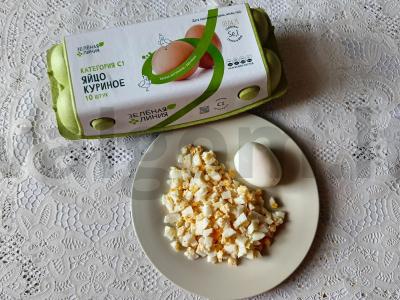 Silkės salotos su virtomis bulvėmis ir vištienos kiaušiniais Žingsnis 2