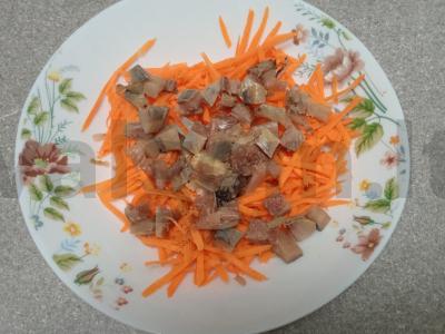 Korėjietiška salotos su silke Žingsnis 5