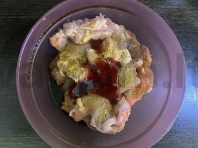 Vištienos šlaunelės ant grotelių su spanguolių padažu Žingsnis 4