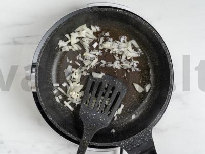 Makaronai su grybais grietinėlės padaže Žingsnis 3