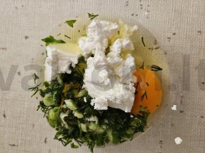 Sūrio omletas su paprikomis Žingsnis 2