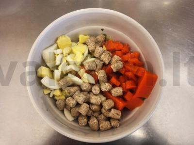 Okroška su kiaušiniu, sėlenomis ir kepta morkomis Žingsnis 6