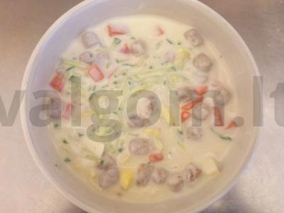 Okroška su kiaušiniu, sėlenomis ir kepta morkomis pagrindine nuotrauka