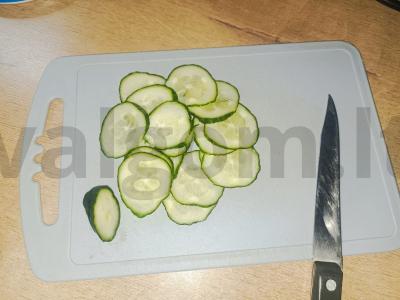 Sumuštiniai su šprotų ir lydytu sūriu Žingsnis 2