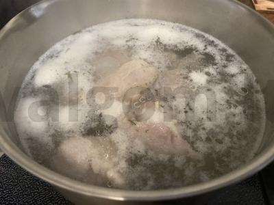 Borsčas su vištiena ir raugintais kopūstais Žingsnis 1