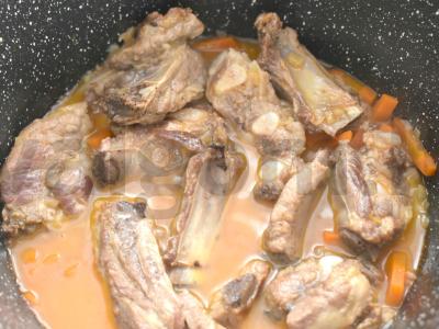 Troškinta bulvė su šonkauliais ir pievagrybiais Žingsnis 6