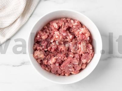 Kiaulienos kotletai pomidorų padaže Žingsnis 4