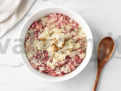 Kiaulienos kotletai pomidorų padaže Žingsnis 6