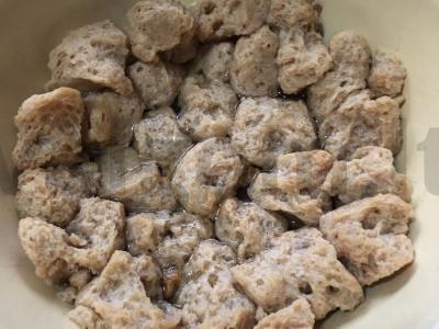 Bulvės su sojų mėsa Žingsnis 3