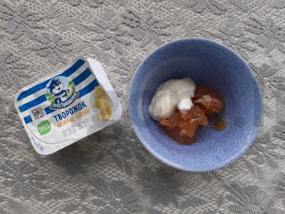 Blynai su minkštu varškės įdaru ir uogiene Žingsnis 4