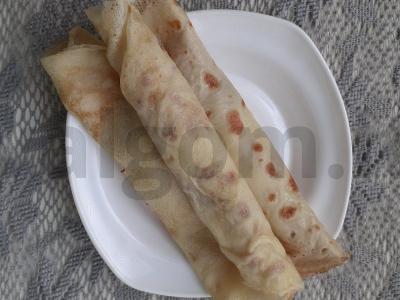 Blynai su minkštu varškės įdaru ir uogiene pagrindine nuotrauka