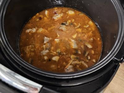Grybų plovas su mėsa lėtoje viryklėje Žingsnis 5