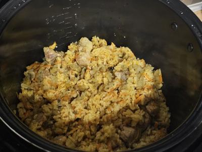 Grybų plovas su mėsa lėtoje viryklėje Žingsnis 6