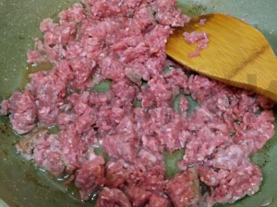 Ryžiai su mėsos faršu keptuvėje Žingsnis 2