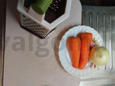 Ryžiai su mėsos faršu keptuvėje Žingsnis 3