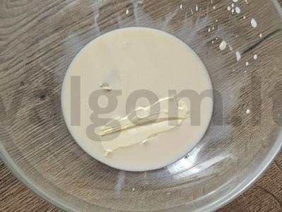 Namų dešrelės tešloje Žingsnis 1