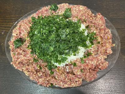 Dolma su jautienos faršu, ryžiais ir ciberžole Žingsnis 4