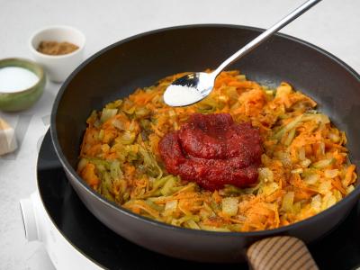 Vegetariška solianka su bulvėmis ir grybais Žingsnis 6