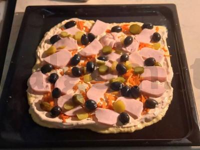 Pica „Skani“ su kumpiu ir sūriu Žingsnis 5