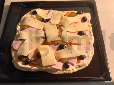 Pica „Skani“ su kumpiu ir sūriu Žingsnis 6