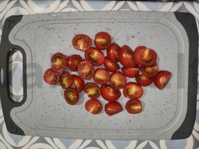 Tom Yum su vyšniniais pomidorais Žingsnis 3