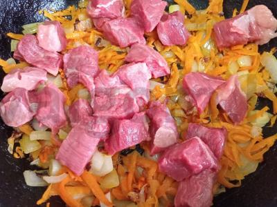 Troškinta jautiena su daržovėmis ir kuskuso garnyru Žingsnis 3