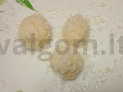 Migdolų ir kokosų drožlių saldainiai Žingsnis 5