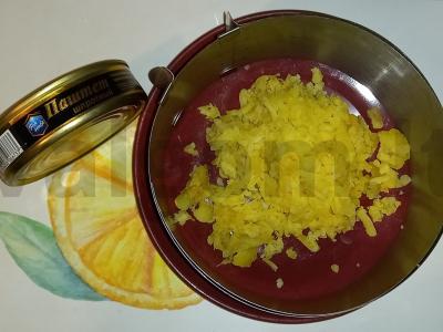 Sluoksniuotas salotas „Spalvos“ Žingsnis 1