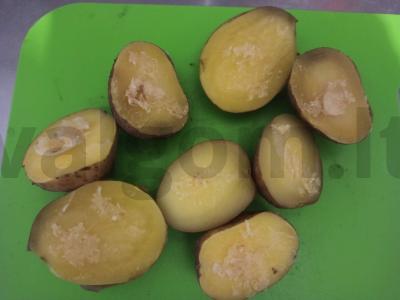 Keptas bulvės su šonine ir česnaku Žingsnis 4