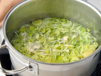 Pats paprasčiausias grybų sriuba Žingsnis 2