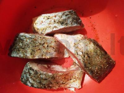 Karpių steikai su citrinos sultimis Žingsnis 2