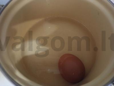 Pšenių košė su virtų kiaušiniu ir jūros kopūstais Žingsnis 1