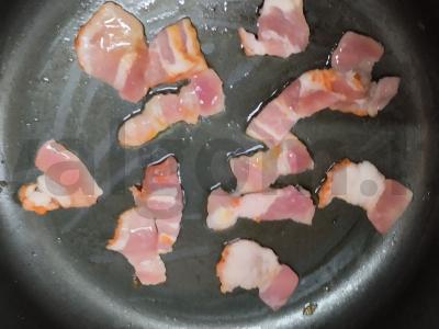 Kepta moliūgų su šonine ir salierais Žingsnis 2