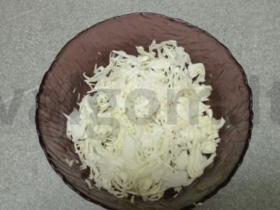 Patingėti kopūstai su jautienos faršu ir žolelėmis Žingsnis 1