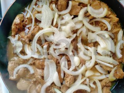 Švelni vištienos kepenėlė grietinės padaže Žingsnis 4