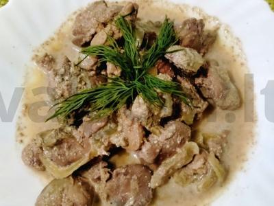 Švelni vištienos kepenėlė grietinės padaže pagrindine nuotrauka