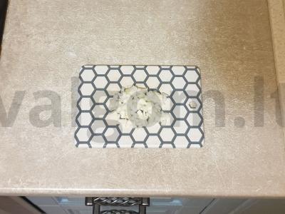 Aštrūs karšti sumuštiniai su marinuotais agurkais Žingsnis 4