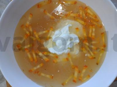 Skani vištiena su bulvėmis ir graikišku jogurtu Žingsnis 4