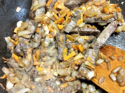 Kepti pyragėliai su kepenimis Žingsnis 3