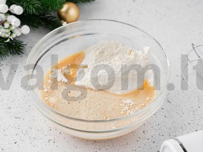 Meduoliai keksiukai Žingsnis 4