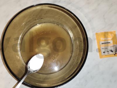 Saldus pyragas ant agurkų marinatų „Selyanočka“ Žingsnis 1