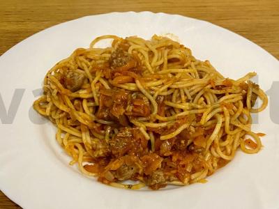 Spagečiai su kalakutiena pomidorų padaže pagrindine nuotrauka