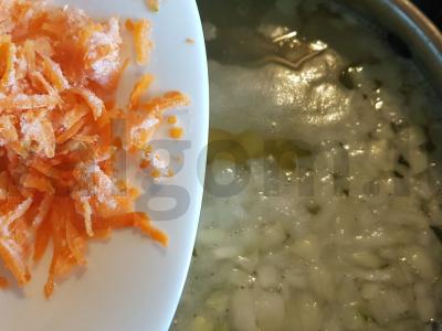 Sardinių ir orzo makaronų žuvies sriuba Žingsnis 3