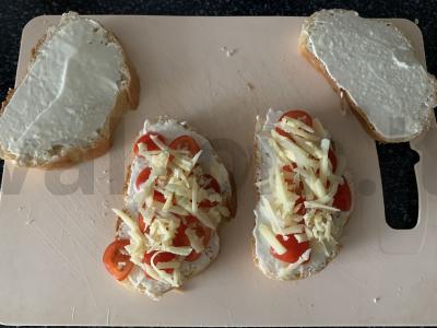 Karšti sumuštiniai su bekonu ir sūriu Žingsnis 3