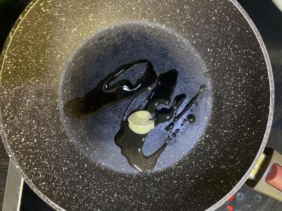 Kvapni makaronai su krevetėmis ir itališkais prieskoniais Žingsnis 2