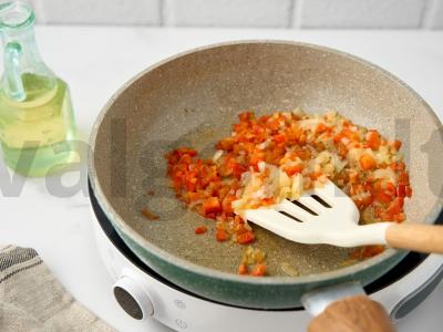 Bandelės su kiaušiniu pusryčiams Žingsnis 4