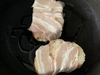 Karšti sumuštiniai su bekonu ir sūriu Žingsnis 6