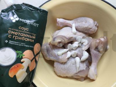 Vištiena grietinėlės padaže su prieskoniais Žingsnis 1